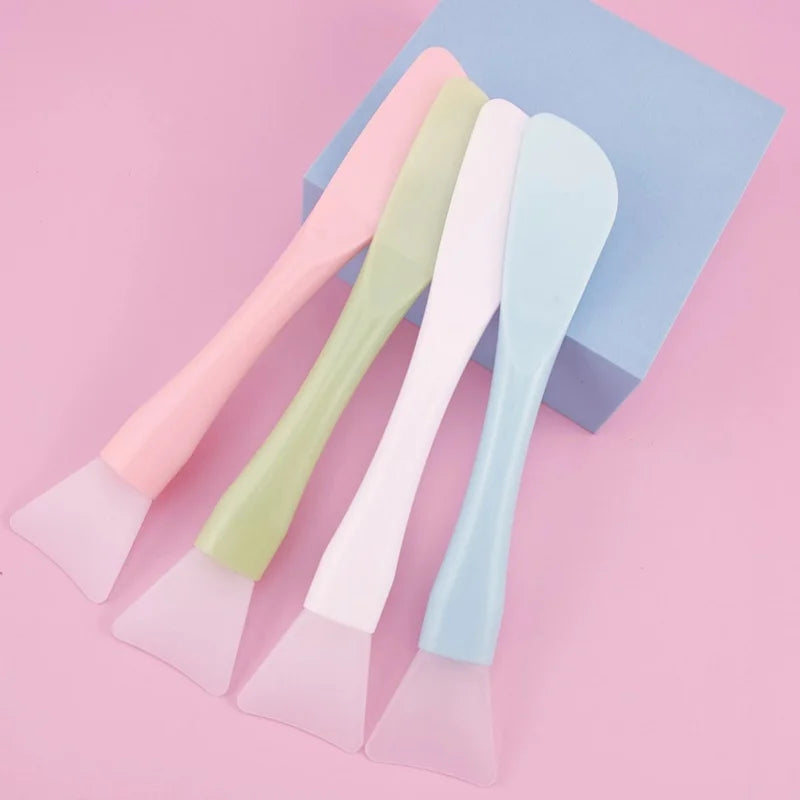 GlowBrush™ Facial Mask Brush