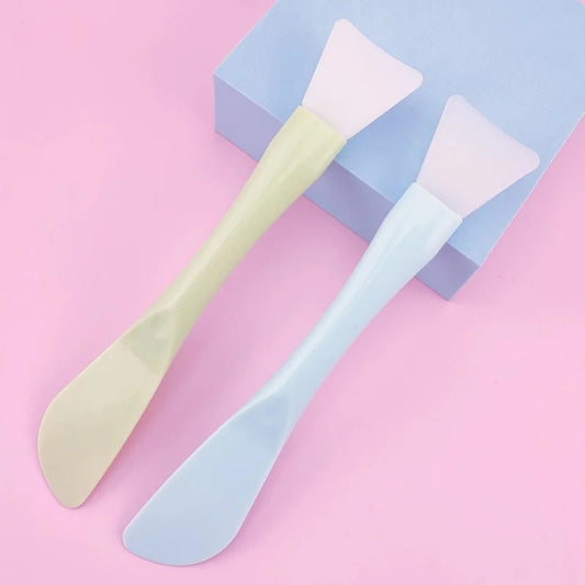 GlowBrush™ Facial Mask Brush